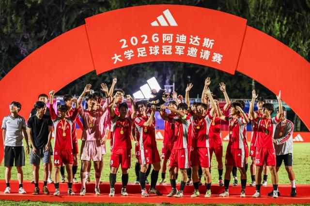 悟空体育app下载老詹争夺战继续！掘金加入马刺退出 高管：去丹佛搭档那人就对了 - 悟空体育app下载 - 悟空官方网站（中国）